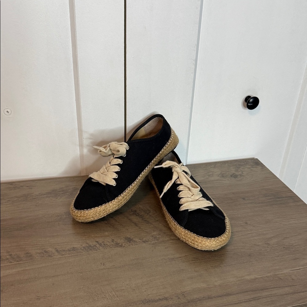 Emu Australia Black Canvas Espadrille Sneakers - cotton upper - W10 / M9